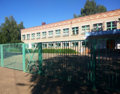 Минобразования Чувашии отреагировало на скандальное видео с потасовкой между педагогом и ученицей https://chuvashia.sledcom.ru/upload/site11/document_news/shkola_35-418x320.jpg