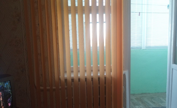 От лыж до банок с вареньем: что можно и нельзя хранить на балконе — полный гайд От лыж до банок с вареньем: что можно и нельзя хранить на балконе — полный гайд